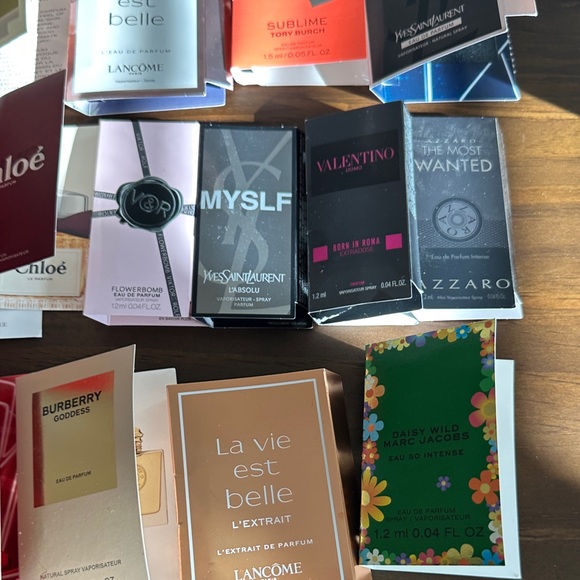 Assorted Perfume Sample Collection - Picture 4 of 5